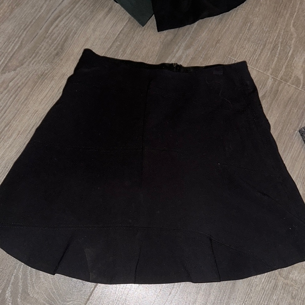 Loft black mini skirt size 6P
